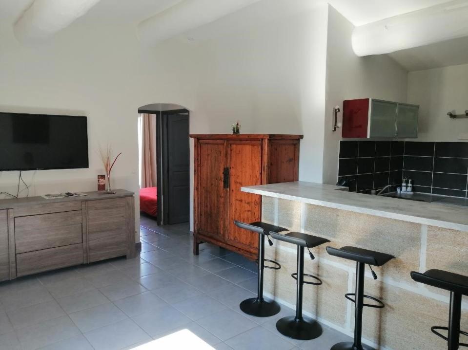 Mas La Farelle Gite, Fitness & Salle De Jeux Gratuite & Spa En Supplement Nimes Exterior photo