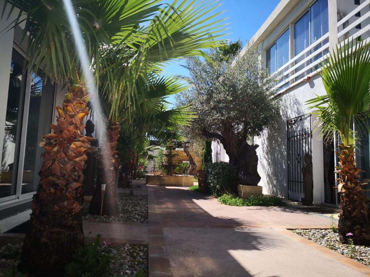 Mas La Farelle Gite, Fitness & Salle De Jeux Gratuite & Spa En Supplement Nimes Exterior photo