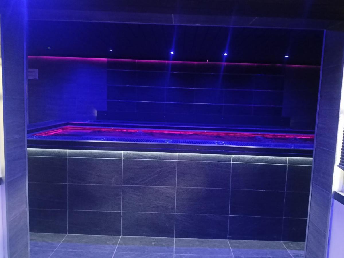 Mas La Farelle Gite, Fitness & Salle De Jeux Gratuite & Spa En Supplement Nimes Exterior photo